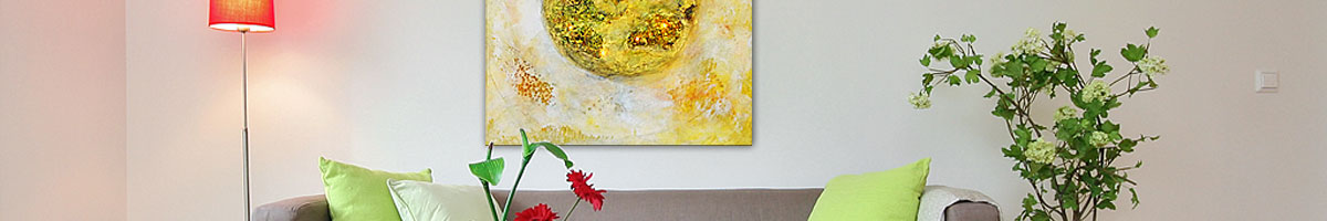 Lichtraum mit Mondbild